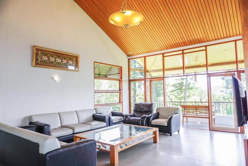 Villa Batu Luxurious Privacy 3Br Villa@ Klub Bunga Εξωτερικό φωτογραφία