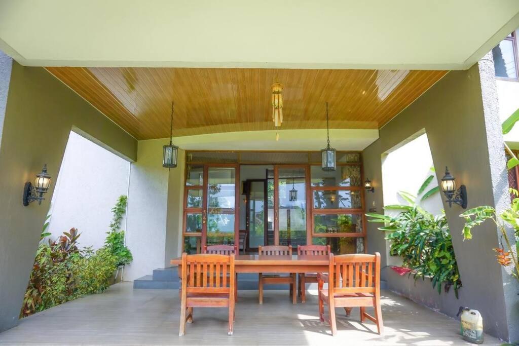Villa Batu Luxurious Privacy 3Br Villa@ Klub Bunga Εξωτερικό φωτογραφία